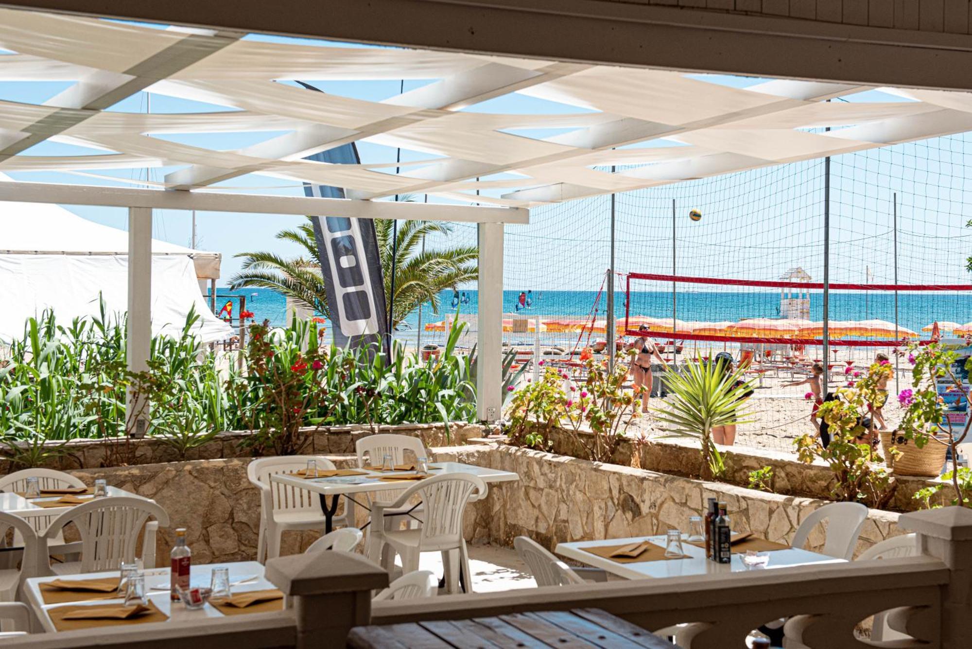 Villaggio Camping Punta Lunga 비에스테 외부 사진